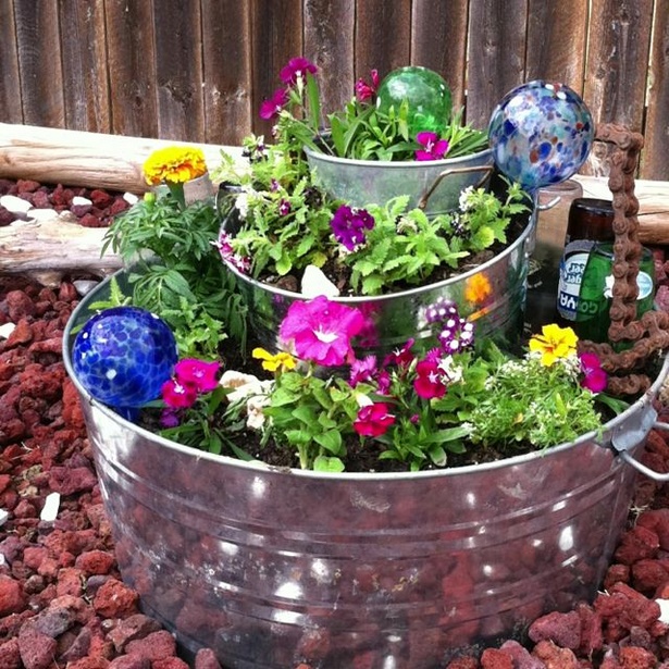 container-flower-garden-ideas-82_18 Контейнер цветна градина идеи