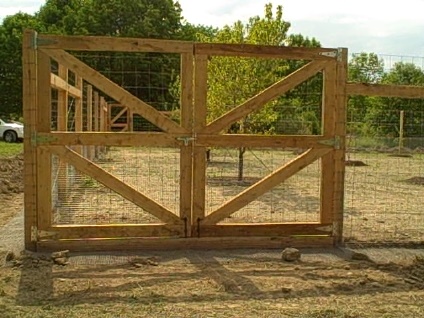 garden-fencing-with-gate-12_16 Градинска ограда с порта