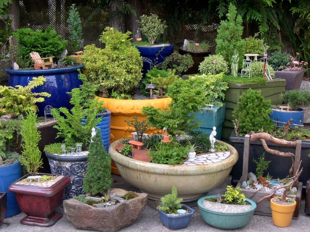 garden-pots-and-planters-ideas-92_18 Градински саксии и саксии идеи