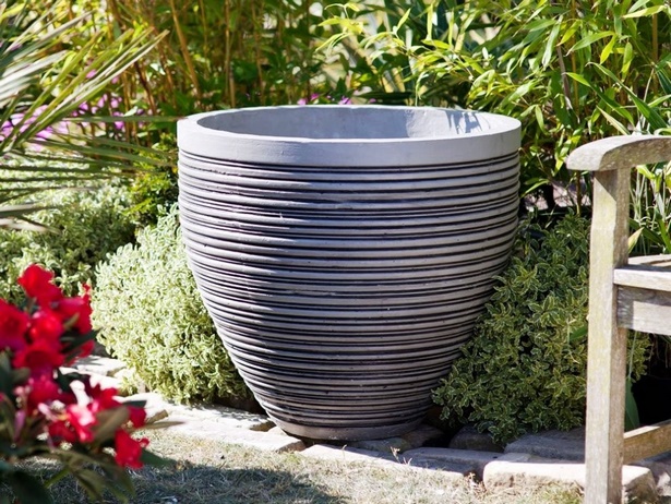 garden-pots-and-planters-80_14 Градински саксии и саксии