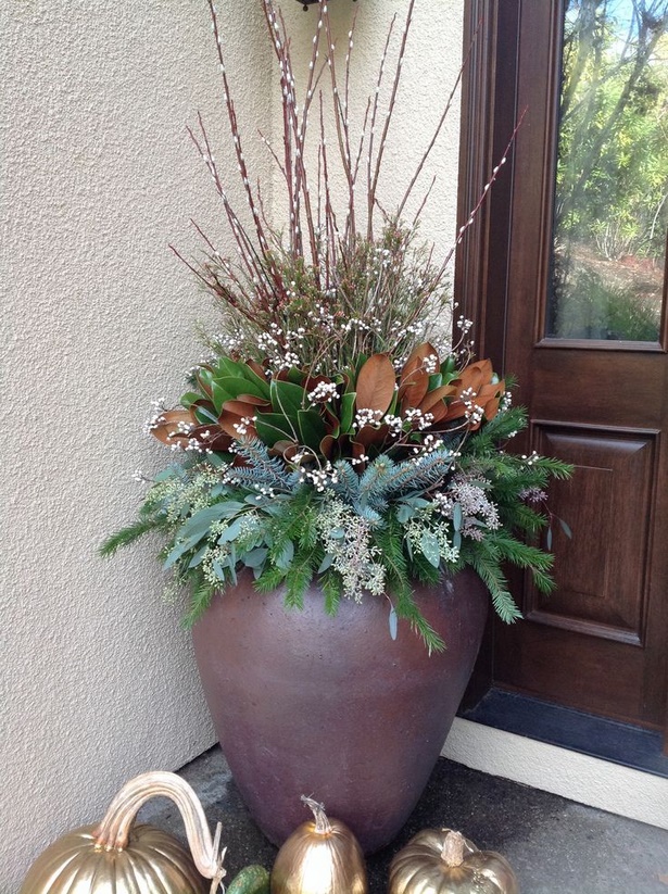 outdoor-flower-arrangements-planters-77_15 Градински аранжировки за цветя