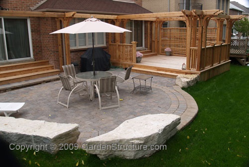 patio-with-deck-designs-41_3 Вътрешен двор с дизайн на палуби