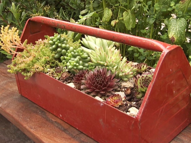 unusual-plant-containers-outdoors-19_14 Необичайни растителни контейнери на открито