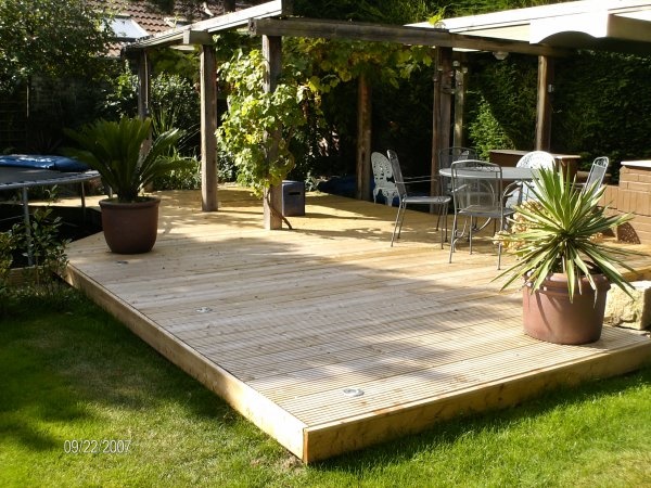 wooden-decking-garden-42_3 Дървена платформа градина