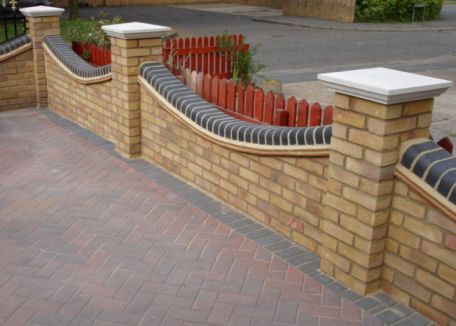 brick-garden-wall-designs-homes-78_9 Тухлена градина стена дизайн домове