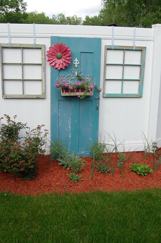 decorate-your-backyard-fence-18_3 Украсете задния двор ограда