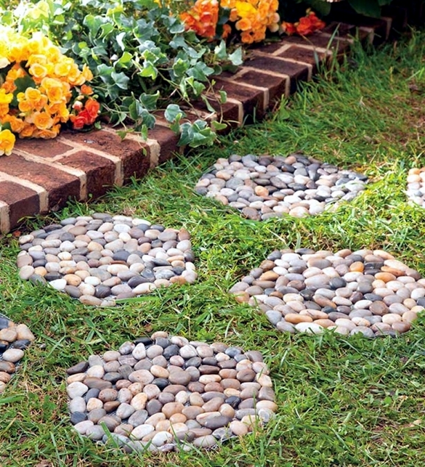 decorative-garden-stones-64_8 Декоративни градински камъни