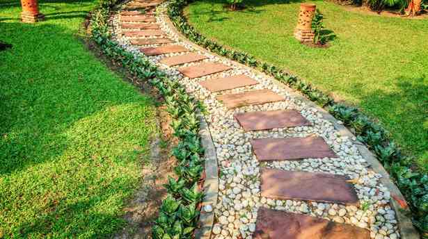 easy-stone-walkway-71_5 Лесна каменна пътека