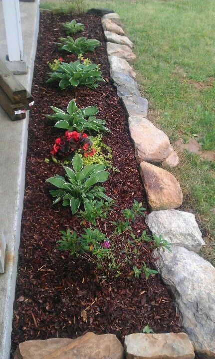flower-bed-edging-with-rocks-54_3 Цветно легло кант с камъни