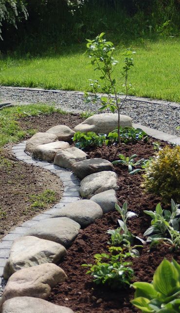 garden-borders-with-rocks-39_9 Градина граници с камъни