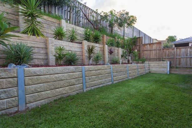 landscaping-block-walls-ideas-48_13 Озеленяване блок стени идеи
