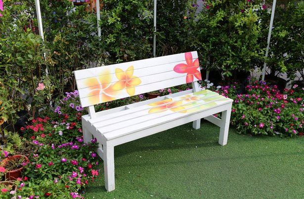 outdoor-bench-decorating-ideas-61_3 Открит пейка декоративни идеи