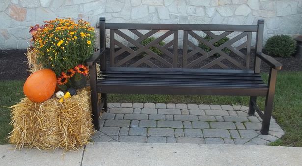 outdoor-bench-decorating-ideas-61_4 Открит пейка декоративни идеи