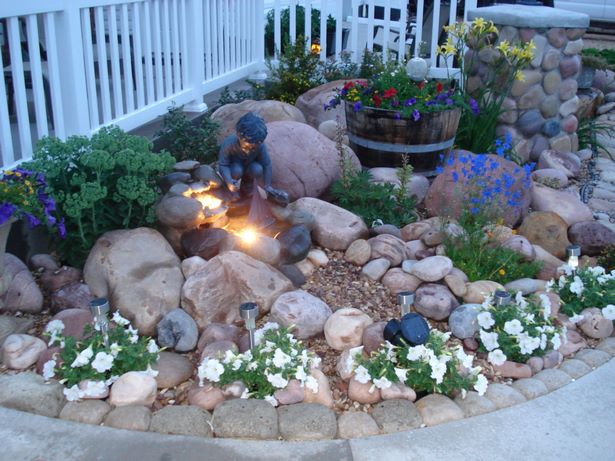 small-yard-landscaping-with-rocks-54_3 Малък двор озеленяване с камъни