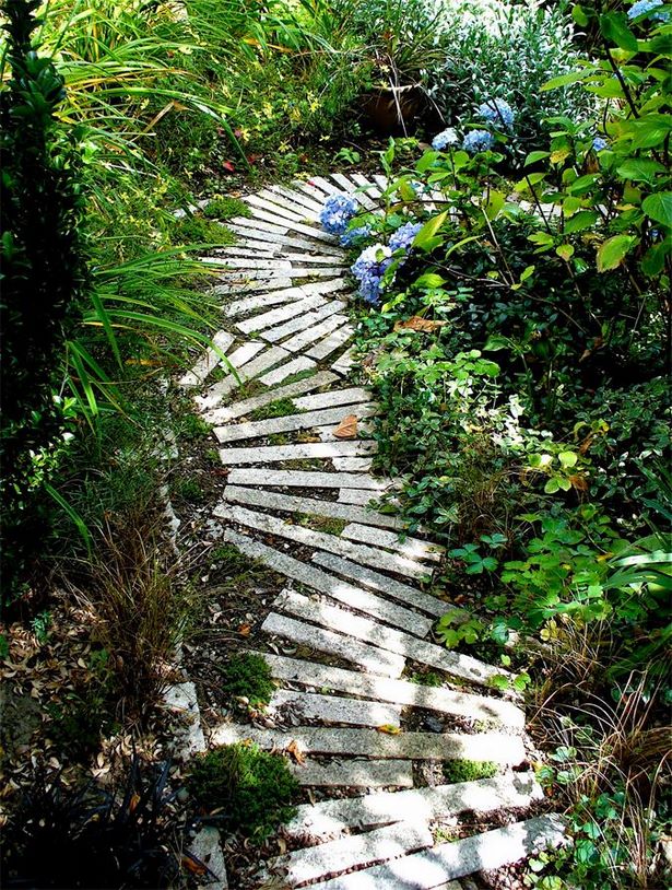 unusual-garden-paths-36 Необичайни градински пътеки