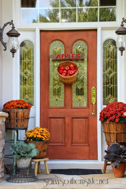 autumn-front-porch-decorating-ideas-77_20 Есенна веранда декоративни идеи