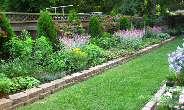 backyard-flower-garden-design-19_4 Дизайн на цветна градина в задния двор