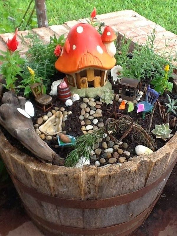 fairy-garden-ideas-for-small-spaces-61_14 Приказни градински идеи за малки пространства