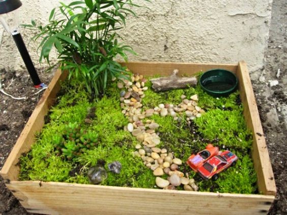 fairy-garden-ideas-for-small-spaces-61_16 Приказни градински идеи за малки пространства