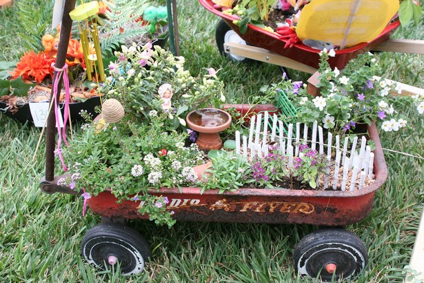 fairy-garden-in-a-wagon-05_11 Приказна градина във вагон