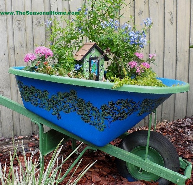 fairy-garden-in-wheelbarrow-25_6 Приказна градина в количка