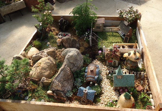 miniature-gardening-accessories-27_17 Миниатюрни аксесоари за градинарство