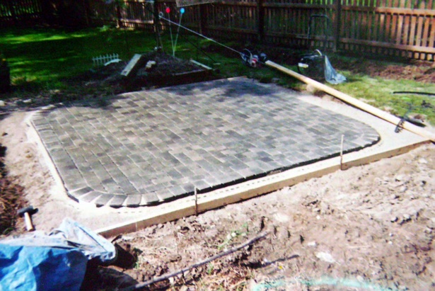 backyard-paver-design-ideas-85_9 Идеи за дизайн на задния двор
