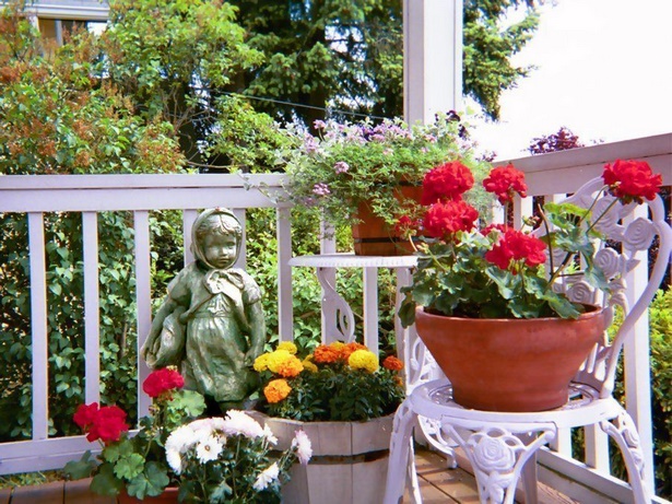 balcony-flower-garden-ideas-80_15 Балкон цветна градина идеи