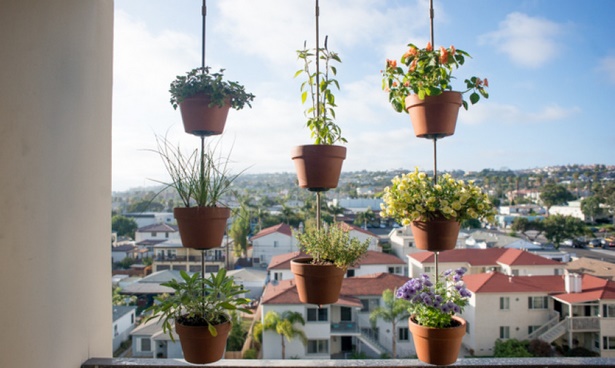 balcony-herb-garden-designs-containers-56_9 Балкон билкова градина дизайн контейнери