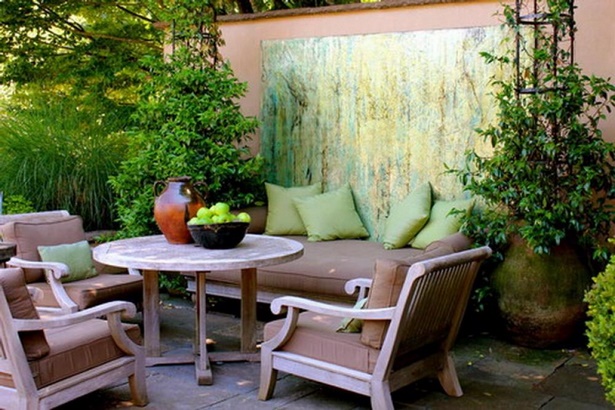 outdoor-patio-designs-for-small-spaces-94_10 Външен дизайн на вътрешен двор за малки пространства