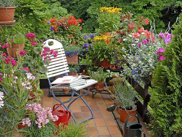 small-patio-garden-inspiration-52_14 Малък вътрешен двор градинско вдъхновение