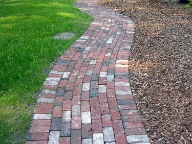 backyard-brick-walkway-80_8 Заден двор тухла пешеходна пътека
