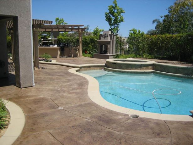 concrete-pool-patio-ideas-77_7 Конкретни идеи за вътрешен двор на басейна