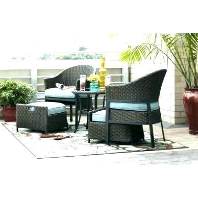 patio-furniture-for-small-porch-60_16 Вътрешен двор мебели за малка веранда