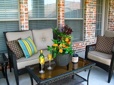 patio-furniture-for-small-porch-60_6 Вътрешен двор мебели за малка веранда