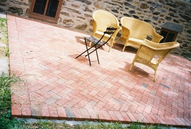 patio-with-brick-pavers-73_10 Вътрешен двор с тухлени павета