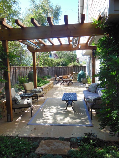 small-patio-landscape-design-59_18 Малък вътрешен двор ландшафтен дизайн