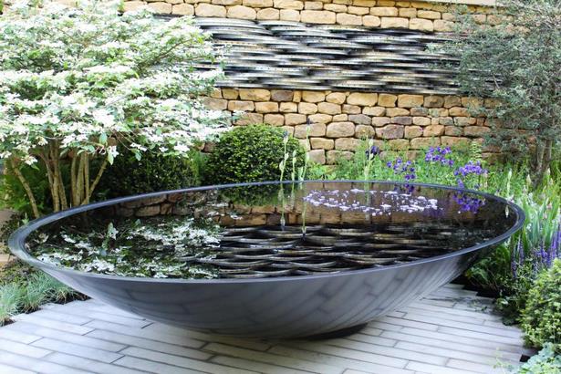 small-patio-water-feature-ideas-98 Малък вътрешен двор вода функция идеи