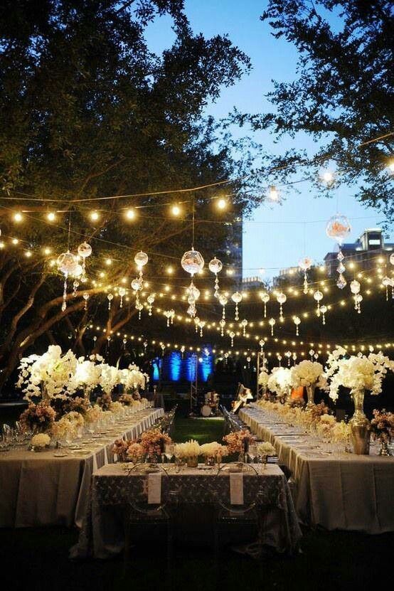 backyard-wedding-lighting-ideas-19_12 Идеи за сватбено осветление в задния двор