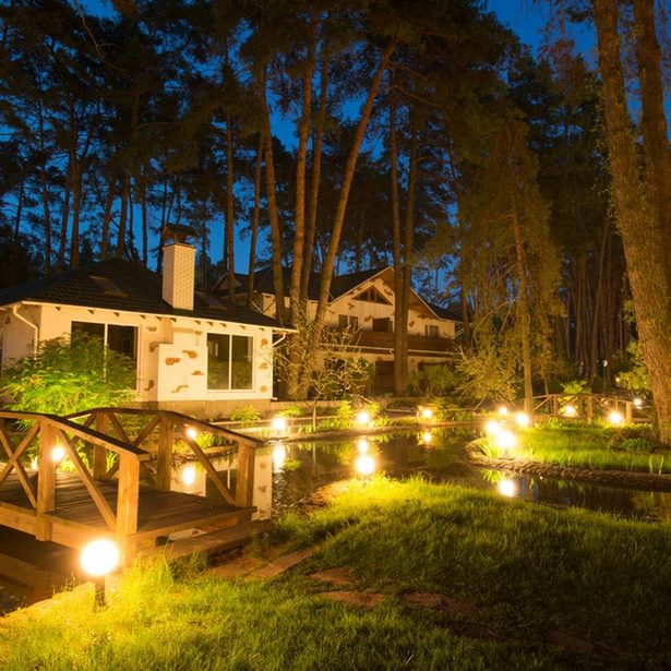 best-garden-spotlights-34_4 Най-добрите градински Прожектори