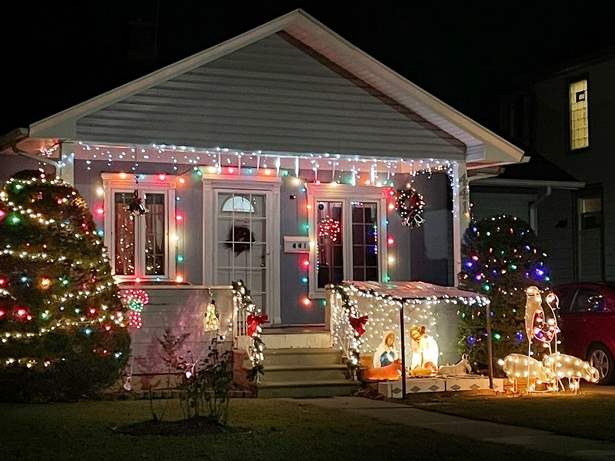 best-outdoor-xmas-decorated-homes-77_2 Най-добър открит Коледа декорирани домове