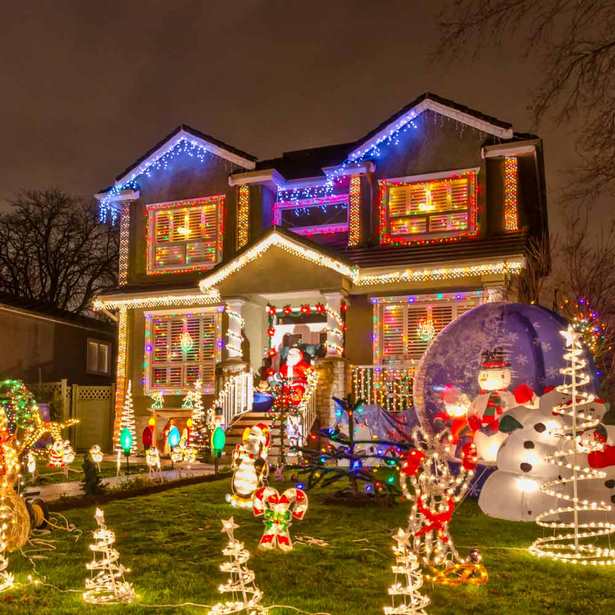 christmas-decorations-outside-house-ideas-87_10 Коледна украса извън дома идеи