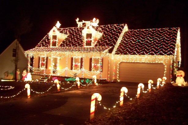 christmas-light-roof-ideas-38_14 Коледни идеи за покрив