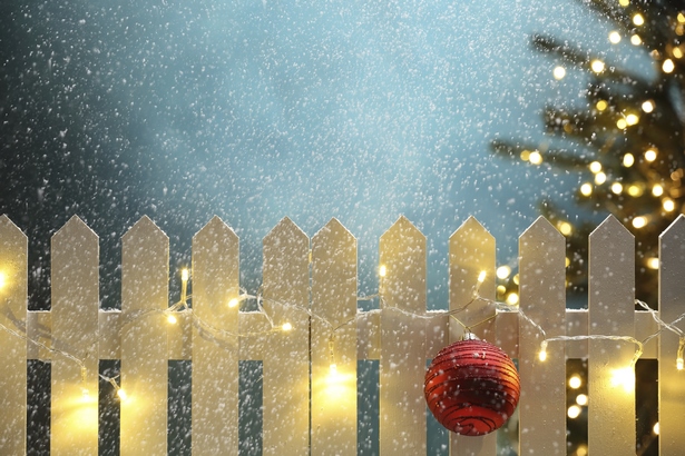 christmas-lights-on-fence-ideas-39_3 Коледни светлини върху идеи за ограда