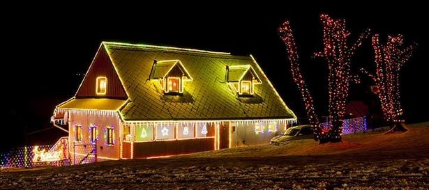 christmas-lights-on-roof-ideas-94_13 Коледни светлини върху идеите за покрива