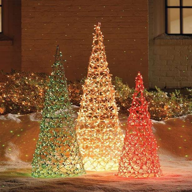 christmas-lights-outdoor-tree-ideas-46_8 Коледни светлини идеи за открито дърво