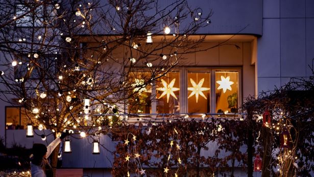 christmas-net-light-ideas-28 Коледни светлини външни декорации идеи