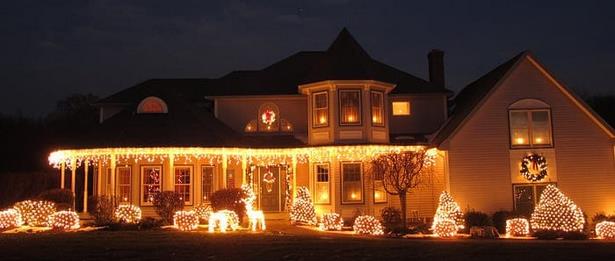 easy-christmas-lights-on-house-78_9 Лесни коледни светлини на къщата