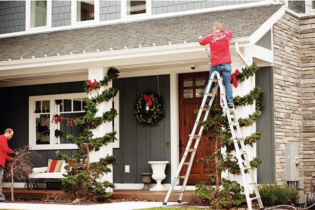 exterior-house-christmas-decorating-ideas-28_7 Екстериорна Къща Коледа декориране идеи