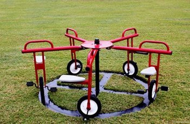 homemade-playground-equipment-70_14 Домашно оборудване за детска площадка